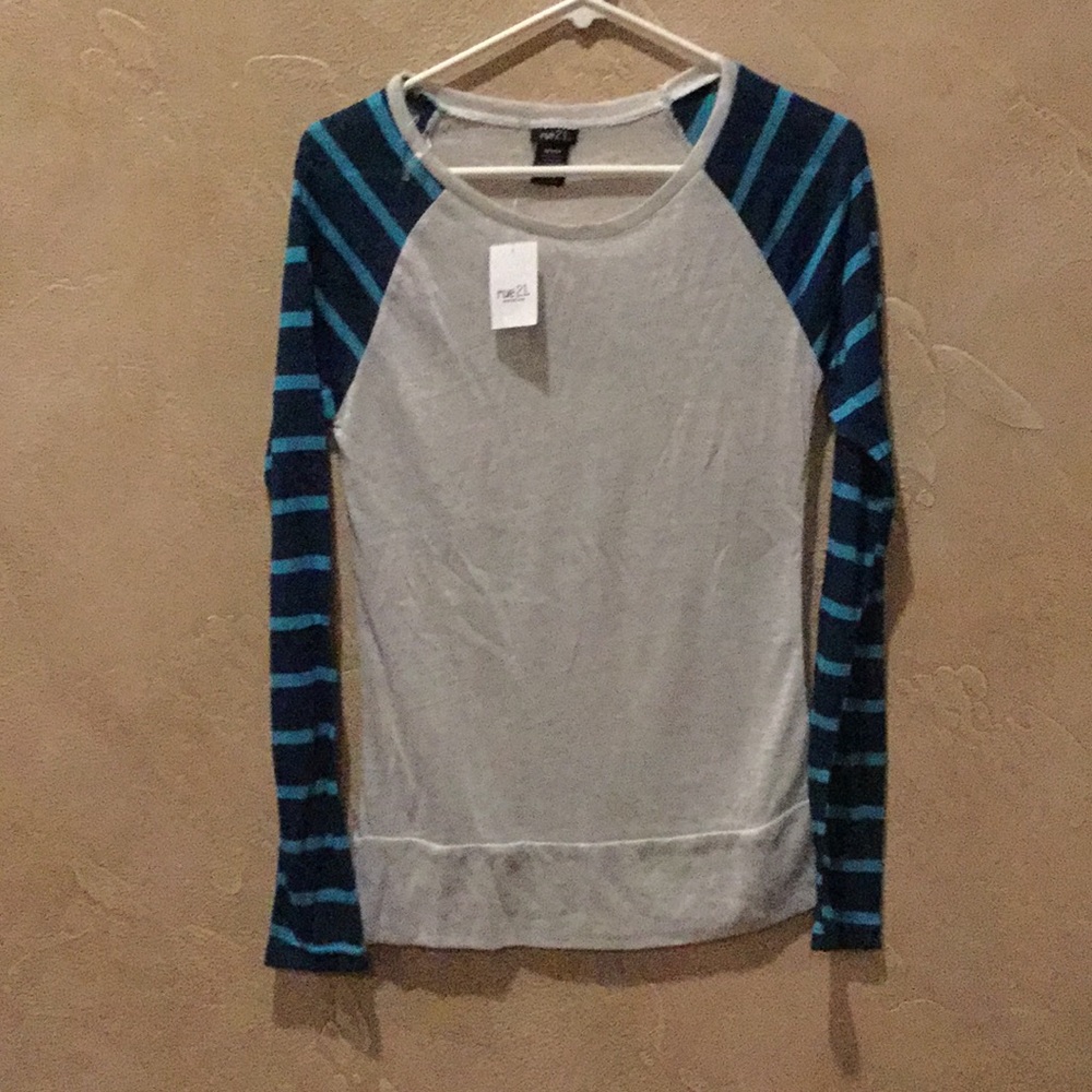 NWT light weight L/S shirt